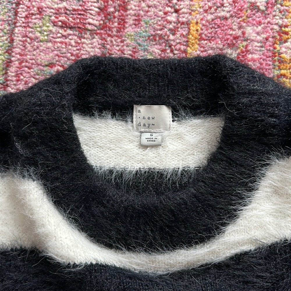 Striped pullover sweater - Picture 2 of 2